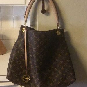 COPY Louis Vuitton Artsy bag